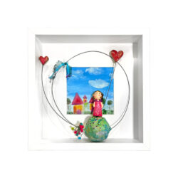 κάδρο με θέμα γλυπτό κοριτσάκι και καρδούλες