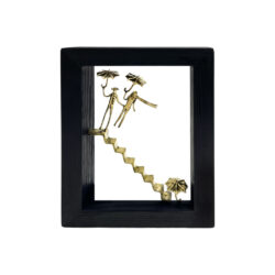 Ζευγάρι με ομπρέλες σε σκαλάκια