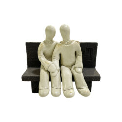 Καθισμένοι στο παγκάκι