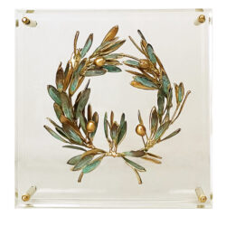 Επιχρυσωμένο με πατίνα στεφάνι ελιάς σε plexiglass
