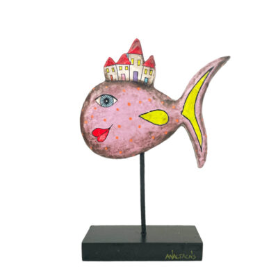 “Pink fish on a base 20cm.”