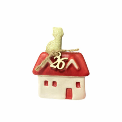 Σπίτι κεραμικό 8 εκ. με γούρι του 26′ και γάτα ΙΙ