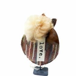 Υφασμάτινο ρόδι σε βάση με γούρι του 26' και ευχή III