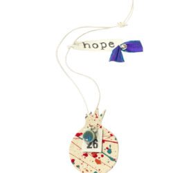 Κεραμική ροδιά abstract με γούρι του 26΄ με ευχή ΙΙ