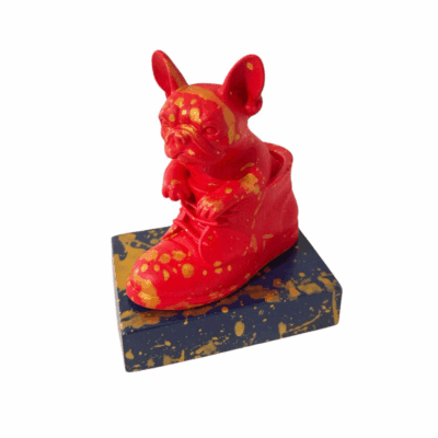 “Αγαλματίδιο σκύλος σε παπούτσι”