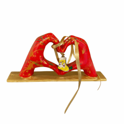 “Χέρια σε σχήμα καρδιά IV”