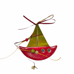 Καραβάκι πολύχρωμο κεραμικό με γούρι του 26' ΙΙΙ