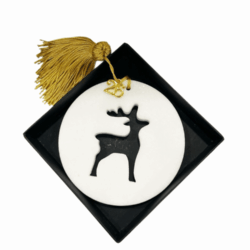 Μαρμάρινο διακοσμητικό " Τάρανδος με γούρι του 26' "